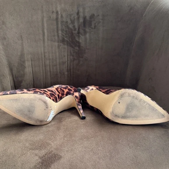 Nine West Leopard Print Pumps - Picture 4 of 5